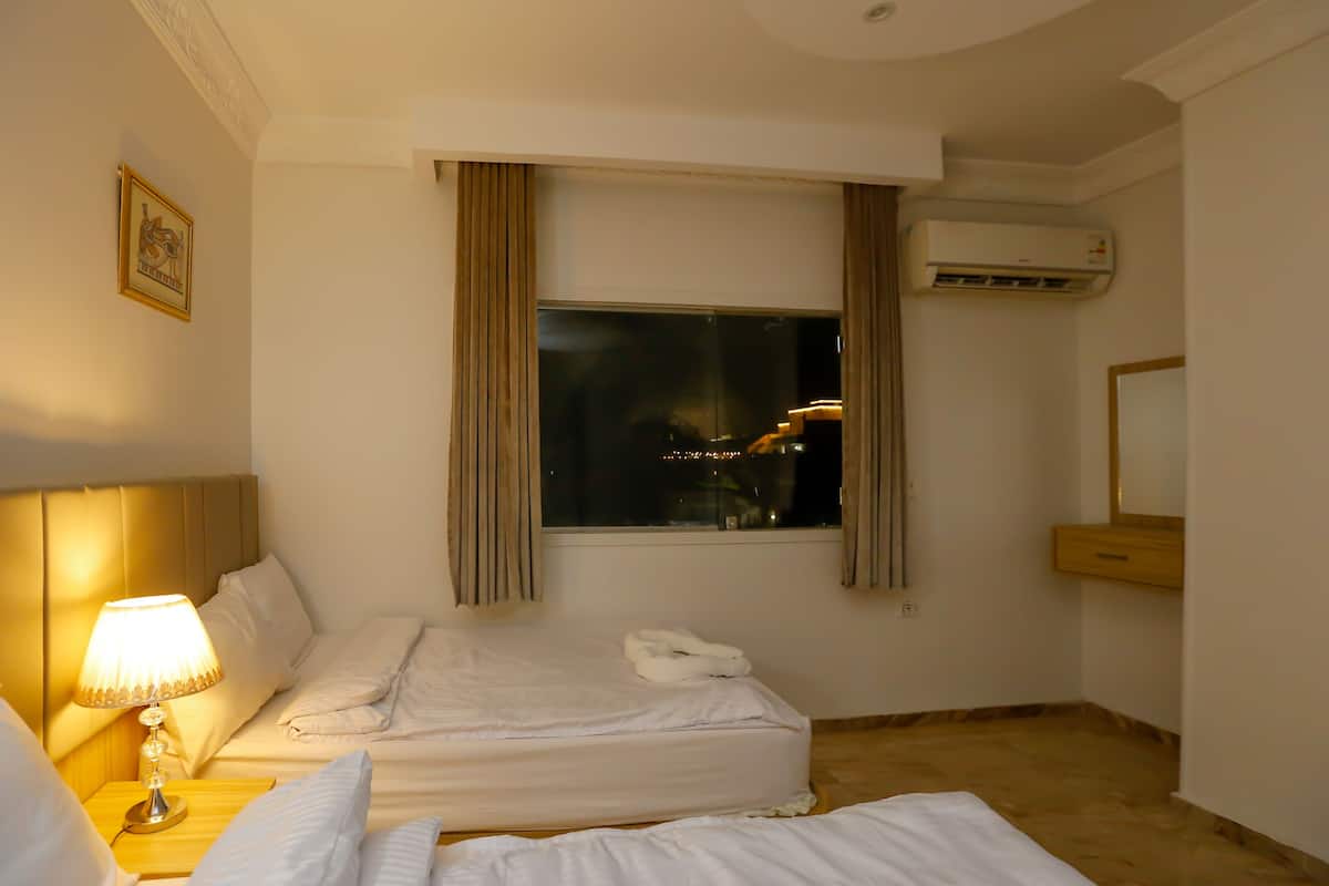 Family Room | In-room dining
