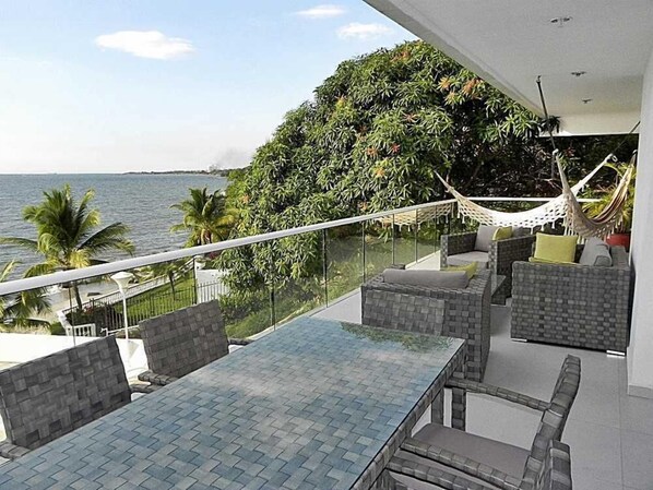House, 4 Bedrooms | Balcony - Casa de Playa Santa Marta 02 (Santa Marta)