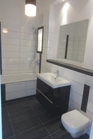 Unclassified image, 5 of 10, button