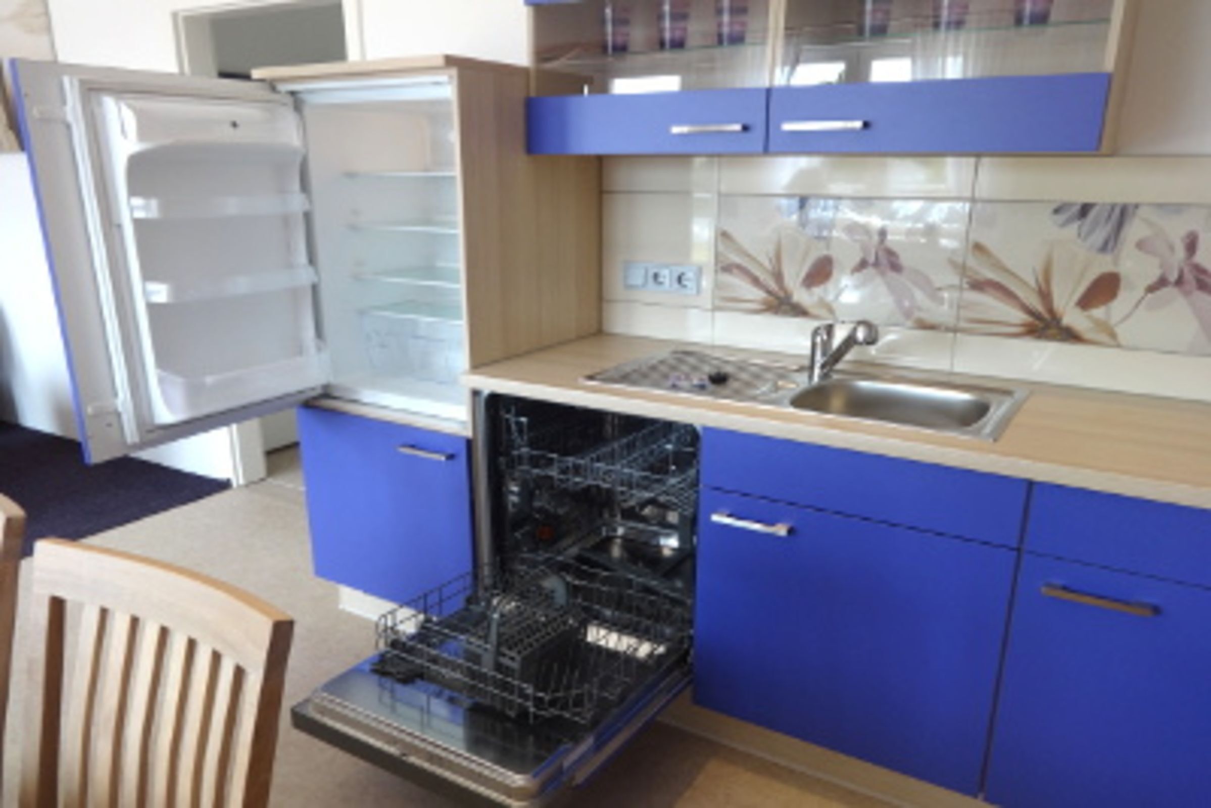 Kühlschrank, Geschirrspüler