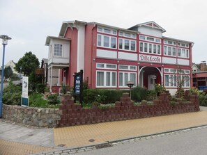 Esterni