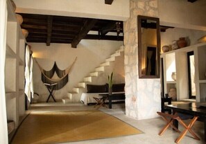 Villa básica, piscina privada | Zona de estar