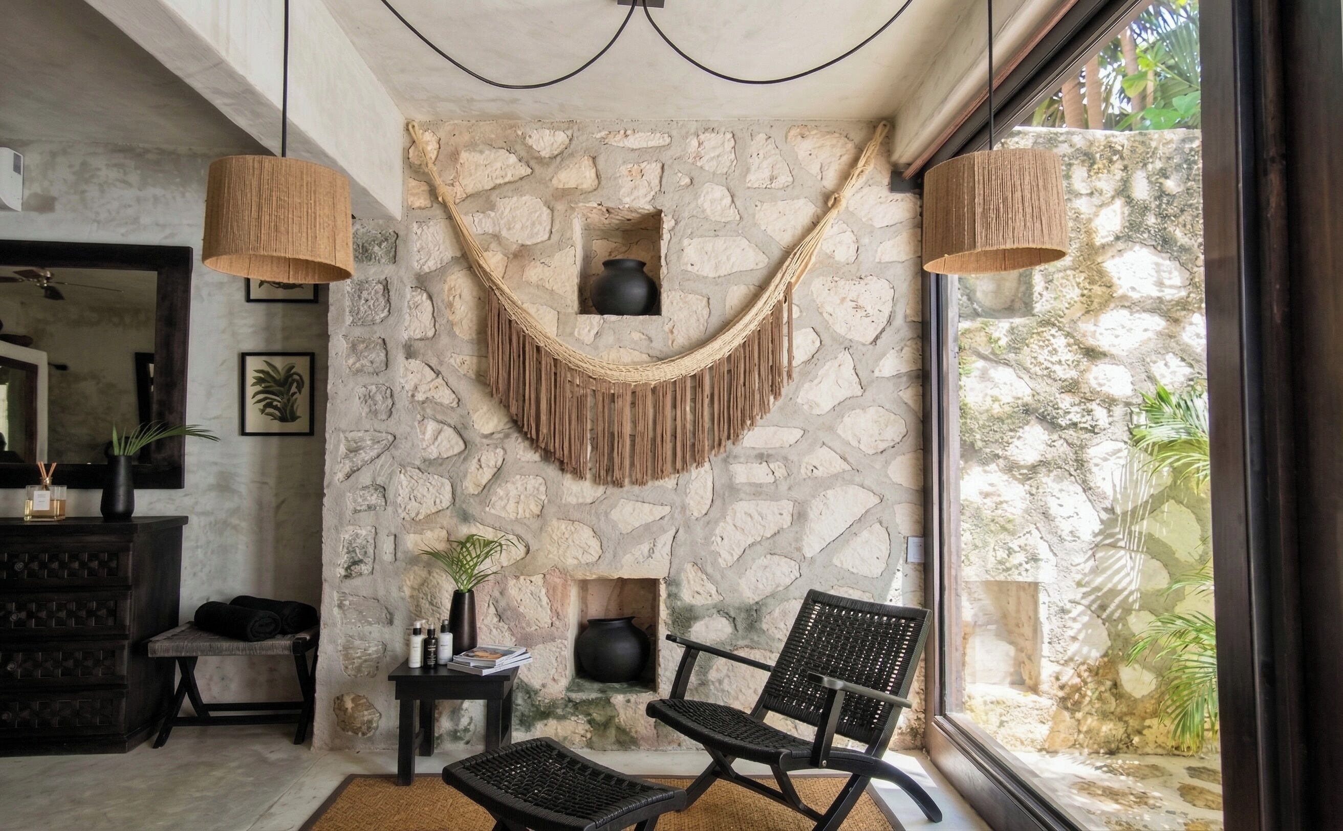 Chambre Double Supérieure, 1 très grand lit, patio | Coin séjour