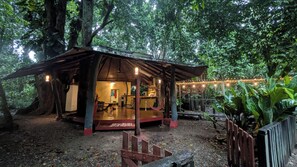 Exclusive-Baumhaus, 2 Schlafzimmer, Whirlpool, Gartenblick | Ausblick vom Zimmer