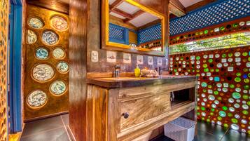 Design House, 1 King Bed with Sofa bed | Premium bedding, in-room safe, individually decorated