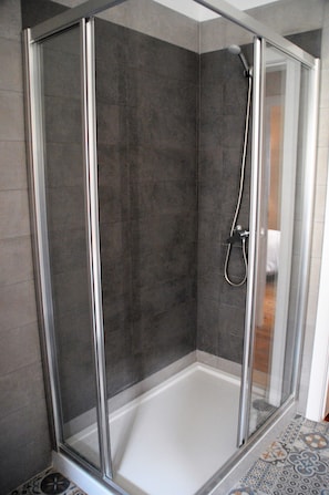 Double Room, Shared Bathroom | Bathroom shower