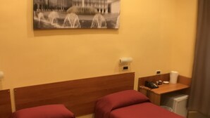 Kamar Triple