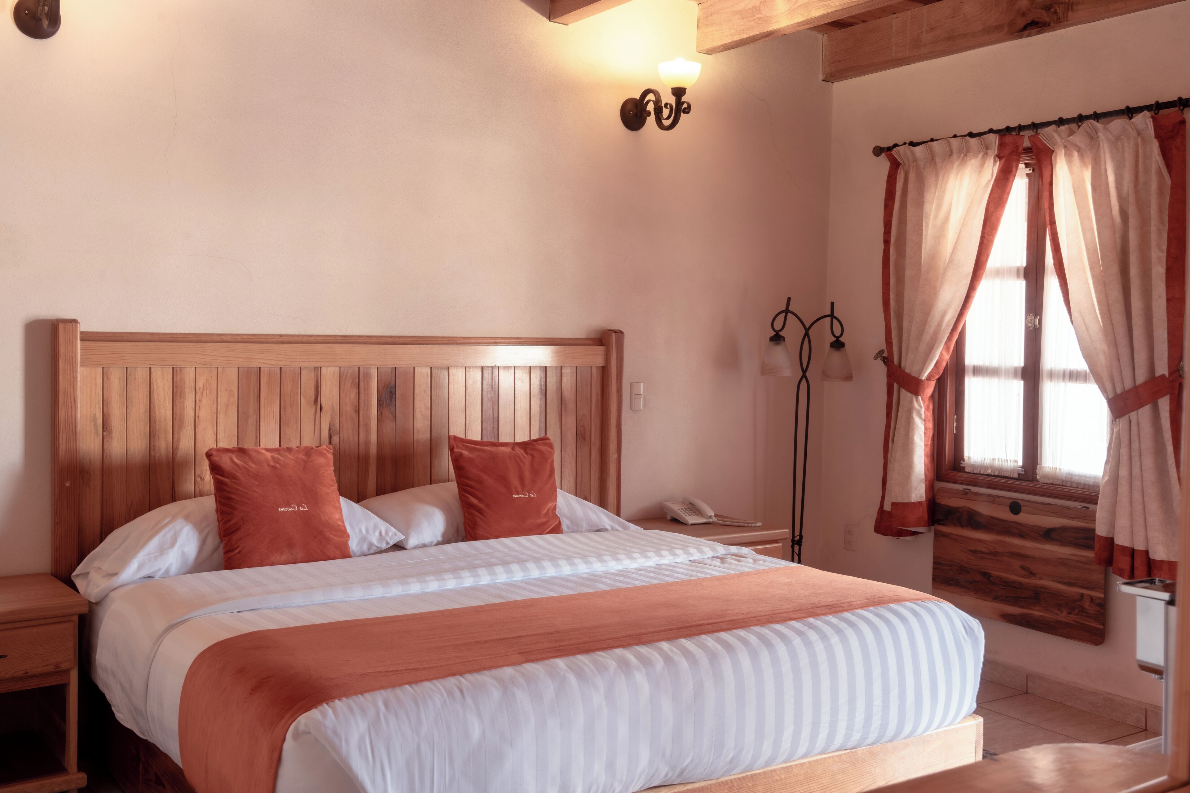 Habitación estándar, 1 cama King size | Wifi gratis y ropa de cama 