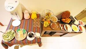 Free buffet breakfast - Los Girasoles (Cusco)