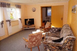 Unclassified image, 4 of 11, button