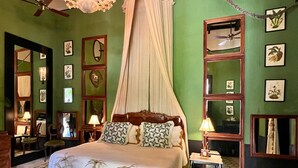 Kamar Double Standar