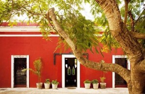 Exterior - Coqui Coqui Meson de Malleville - Valladolid (Valladolid)