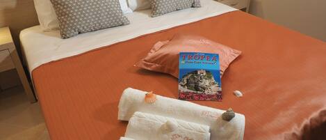 1 bedroom, minibar, in-room safe, desk