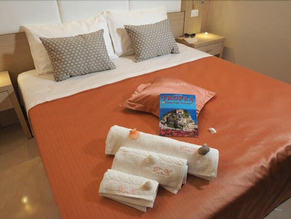 1 bedroom, minibar, in-room safe, desk