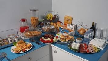 Ilmainen päivittäinen buffetaamiainen