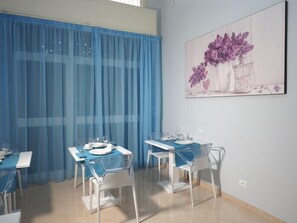 Free daily buffet breakfast  - Pepè Accommodation (Parghelia)