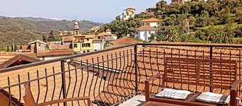 TYPICAL INDEPENDENT RESIDENCE, SWIMMING POOL / RELAXING OASIS, BARBECUE, DEHOR