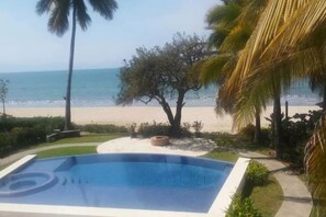 Outdoor pool - Villa Girasol by RNLR (Bucerías)