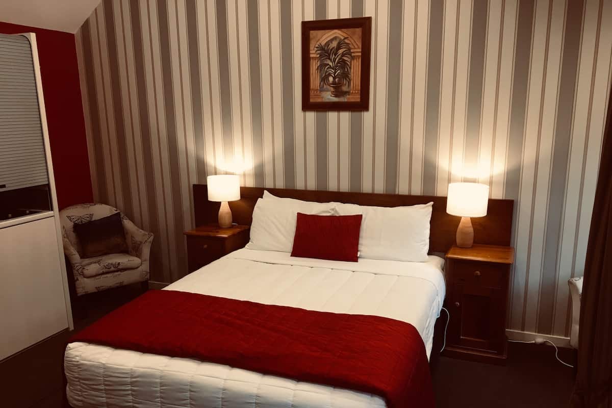 Kamar Keluarga (Unit 3 - Two Room Studio) | Seprai premium, Wi-Fi gratis, dan seprai linen