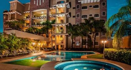 Grand / Luxury Oceanfront Condo Directly on the Beah - Confidentialité et emplacement
