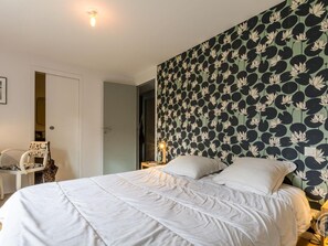 4 bedrooms, free WiFi