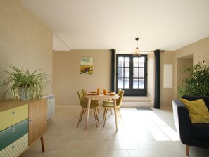 Interior - Comfortable cottage in Saint-Pair-sur-Mer, near Granville beaches (Saint-Pair-sur-Mer)