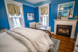 Phòng Suite, 1 giường cỡ queen (The Woodstock Suite) | Bộ đồ giường cao cấp, phòng cách âm, bàn ủi/dụng cụ ủi quần áo 