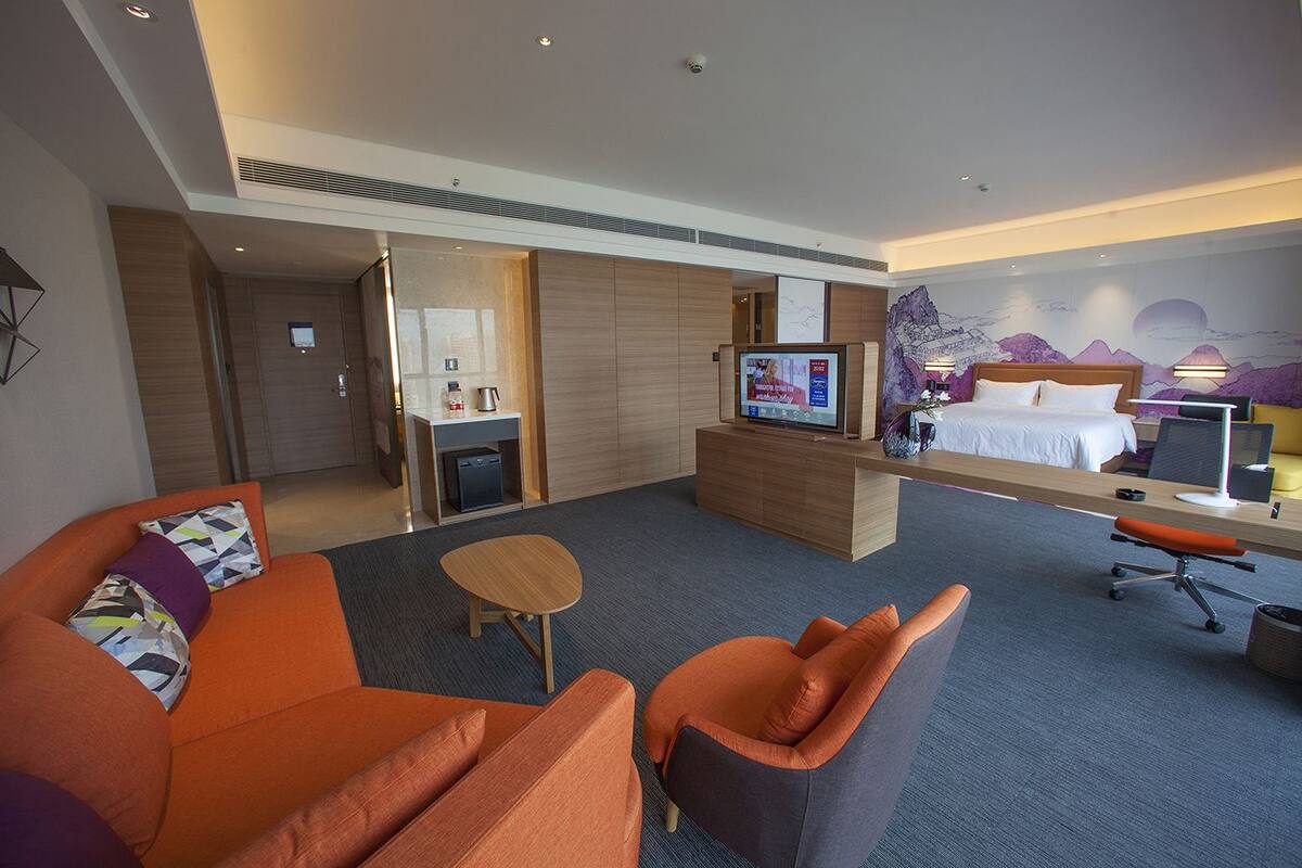 Suite | Minibar, escritorio, cortinas opacas y wifi gratis