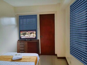Bed sheets - Bakasyunan Inn Laoag (Laoag)
