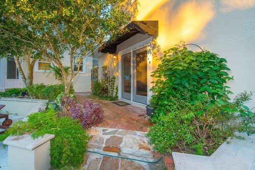 Private Poolside Guest House In Winter Park/Orlando