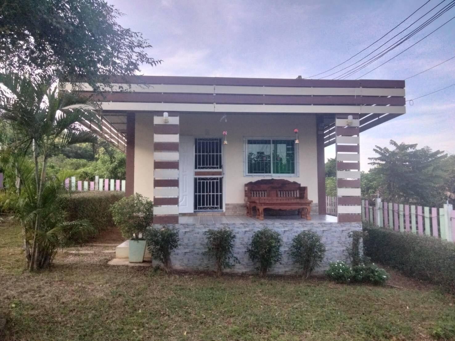 Kasalong | Pimennysverhot, silitysrauta/-lauta, ilmainen Wi-Fi, vuodevaatteet