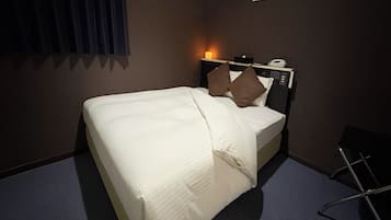 Desk, WiFi (free), bed sheets