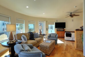 Smart TV, chimenea