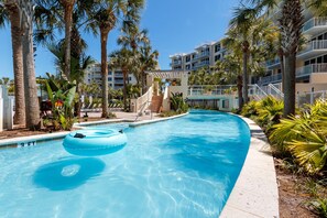 A heated pool - Right on the Sand Dunes-Top Floor-BEACHFRONT-Free Bch Svc & Fitness Room (Fort Walton Beach)