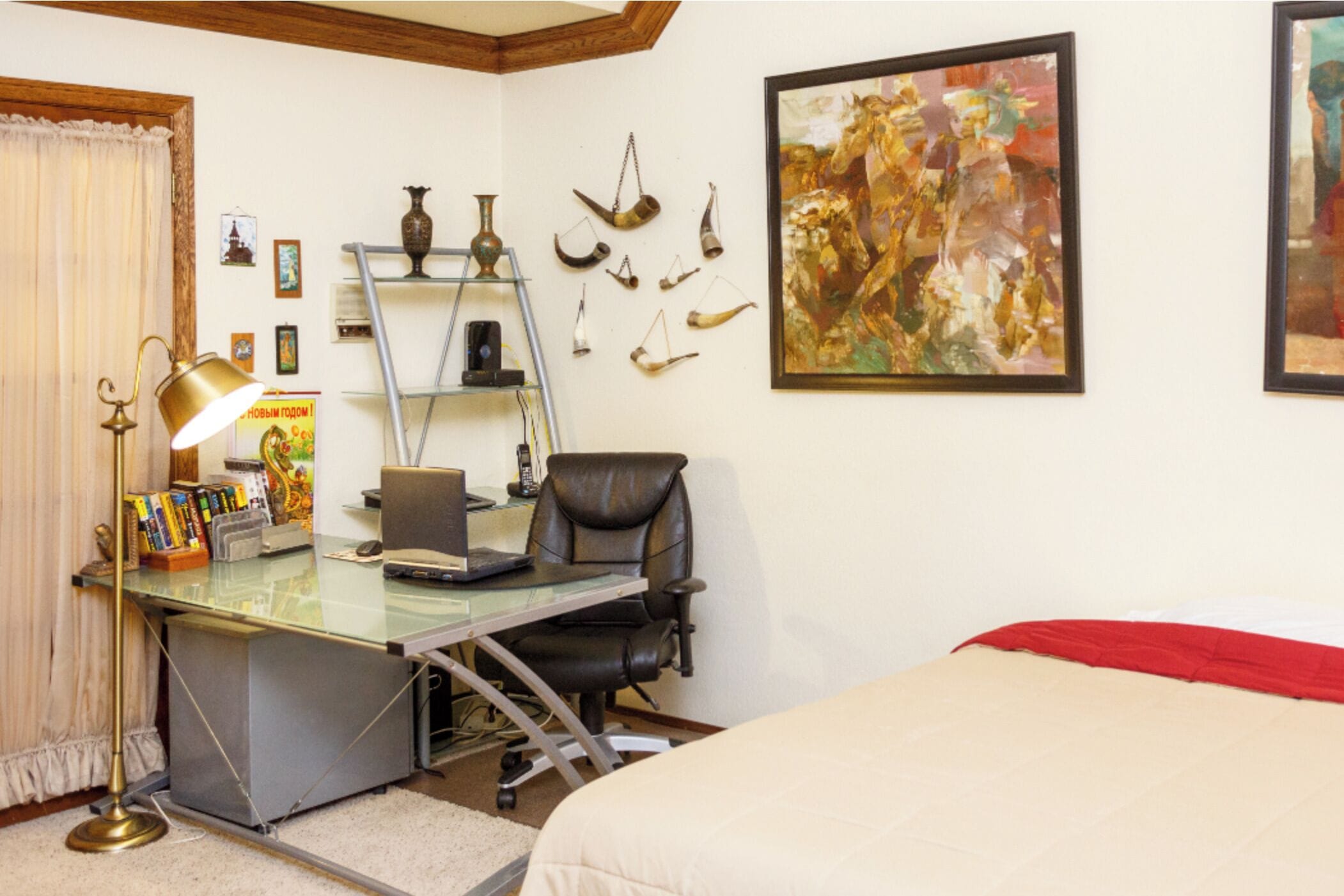 5 bedrooms, in-room safe, desk, soundproofing