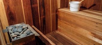 Chateau Bernina. Prime Location! Suuri sisÀuima-allas ja kuiva sauna. Suuri patio