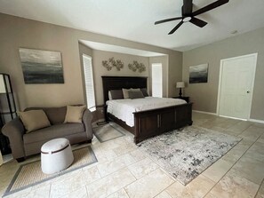 3 bedrooms, iron/ironing board, free WiFi, bed sheets