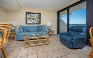 TV - 2nd FLOOR 1 BR Condo @ Isalnd Winds East *BeachFront* (Gulf Shores)