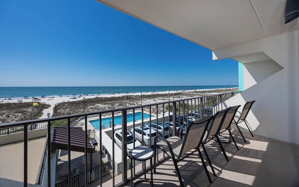Property grounds - 2nd FLOOR 1 BR Condo @ Isalnd Winds East *BeachFront* (Gulf Shores)