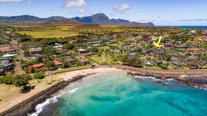 Beach nearby, sun loungers, beach towels