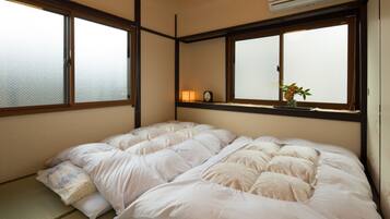 Private Vacation Home | 1 bedroom, free WiFi, bed sheets