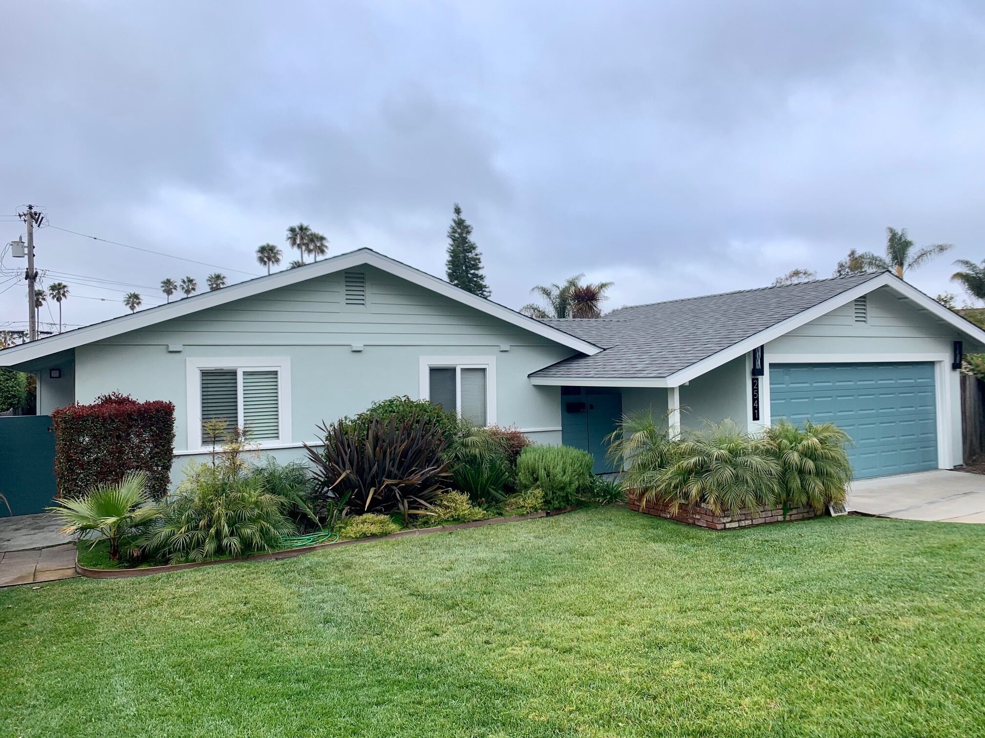 Shell Beach Beauty: A Pet Friendly Serene Home