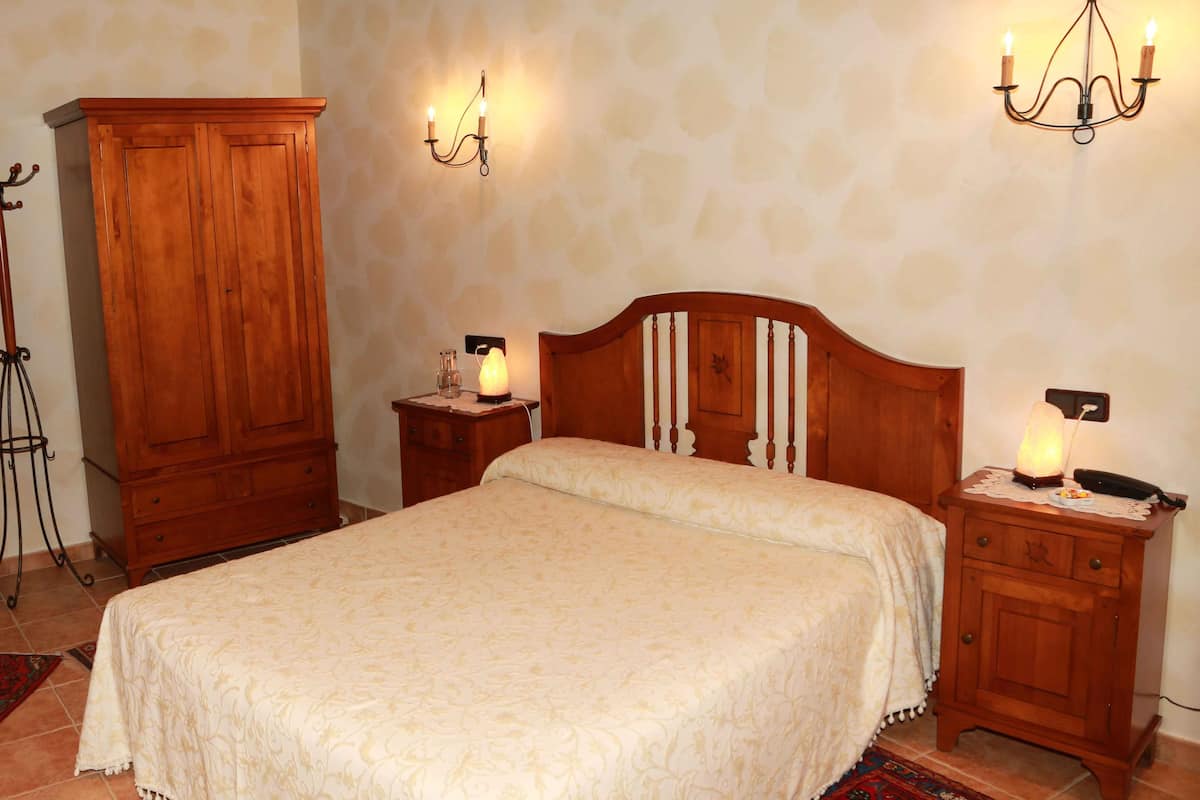 Comfort Double Room, Courtyard View | Blackout drapes, iron/ironing board, free cribs/infant beds