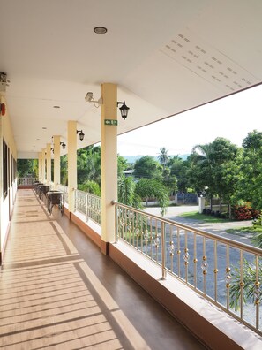 Terrace/patio - Kong Krid Resort Hotel (Wiang Kaen)