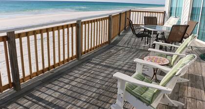Single-family home DIRECTLY on the BEACH! RARE FIND!