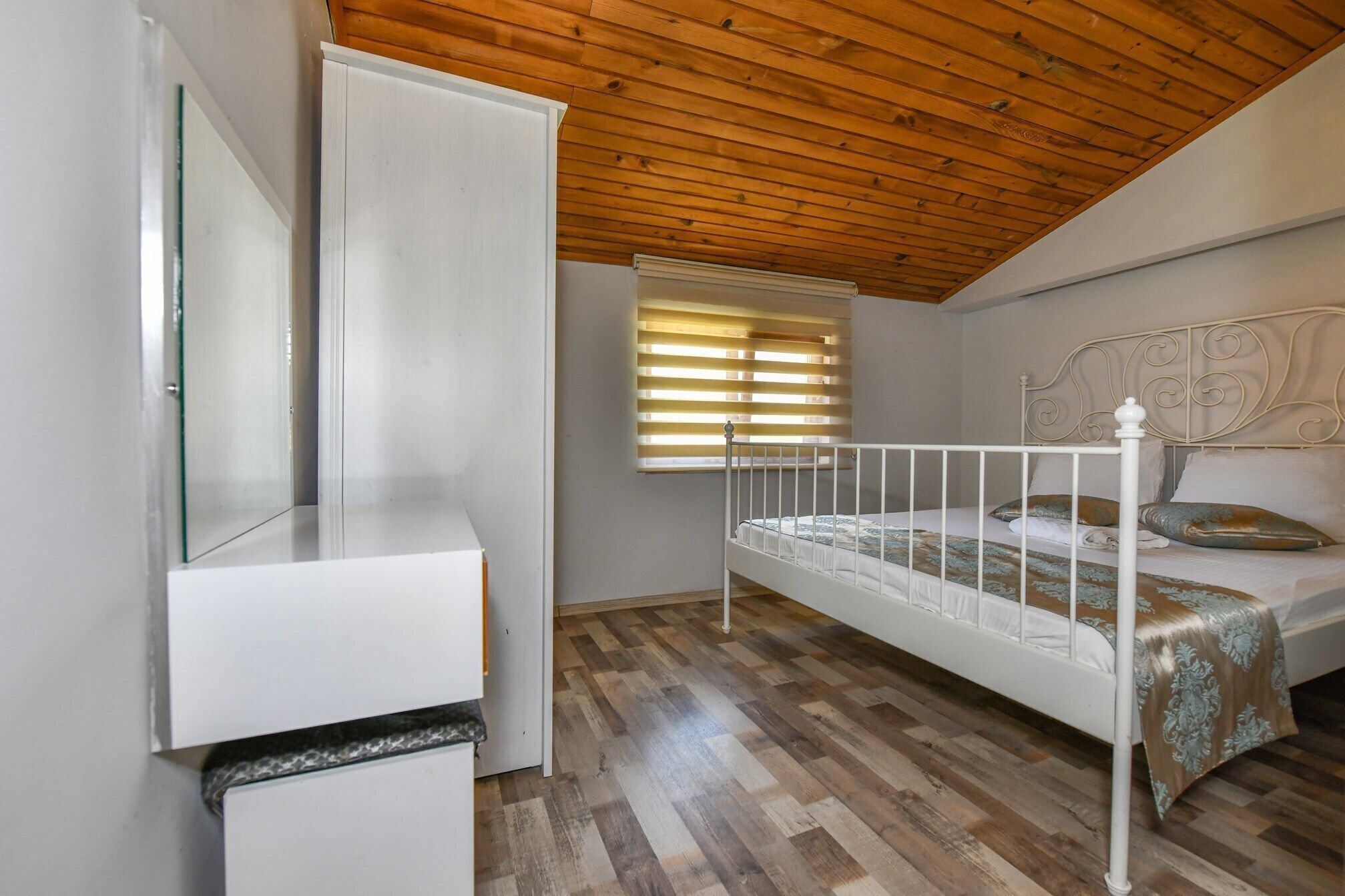 1 bedroom, desk, soundproofing, iron/ironing board