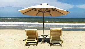 Sundeck - Co Bon Beachside (Da Nang)