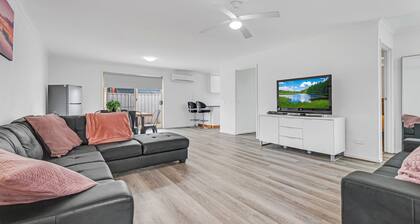 Sleepy Shackell - 12pm checkout, breakfast.