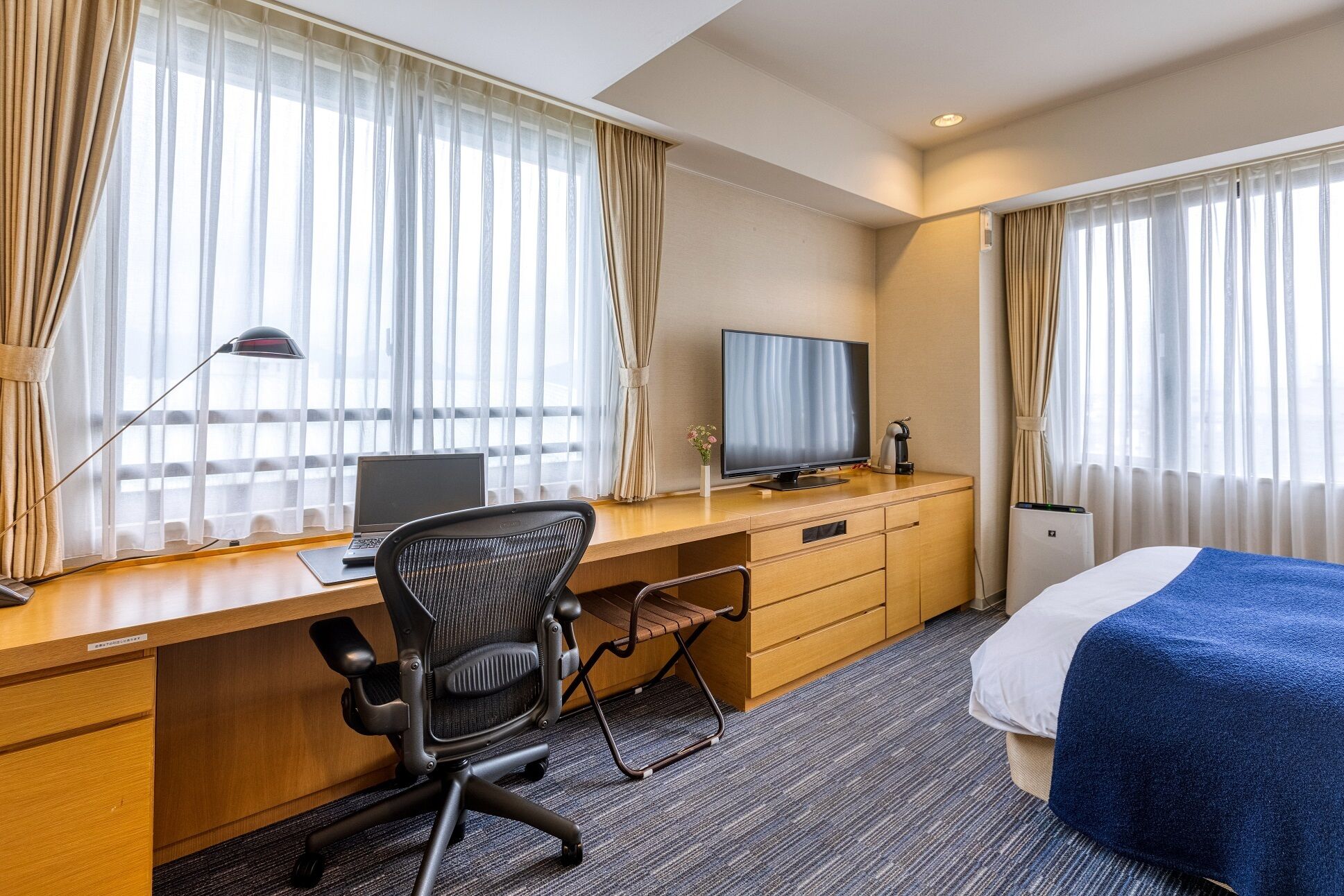 executive single room | 1 bedroom, premium bedding, minibar, in-room safe