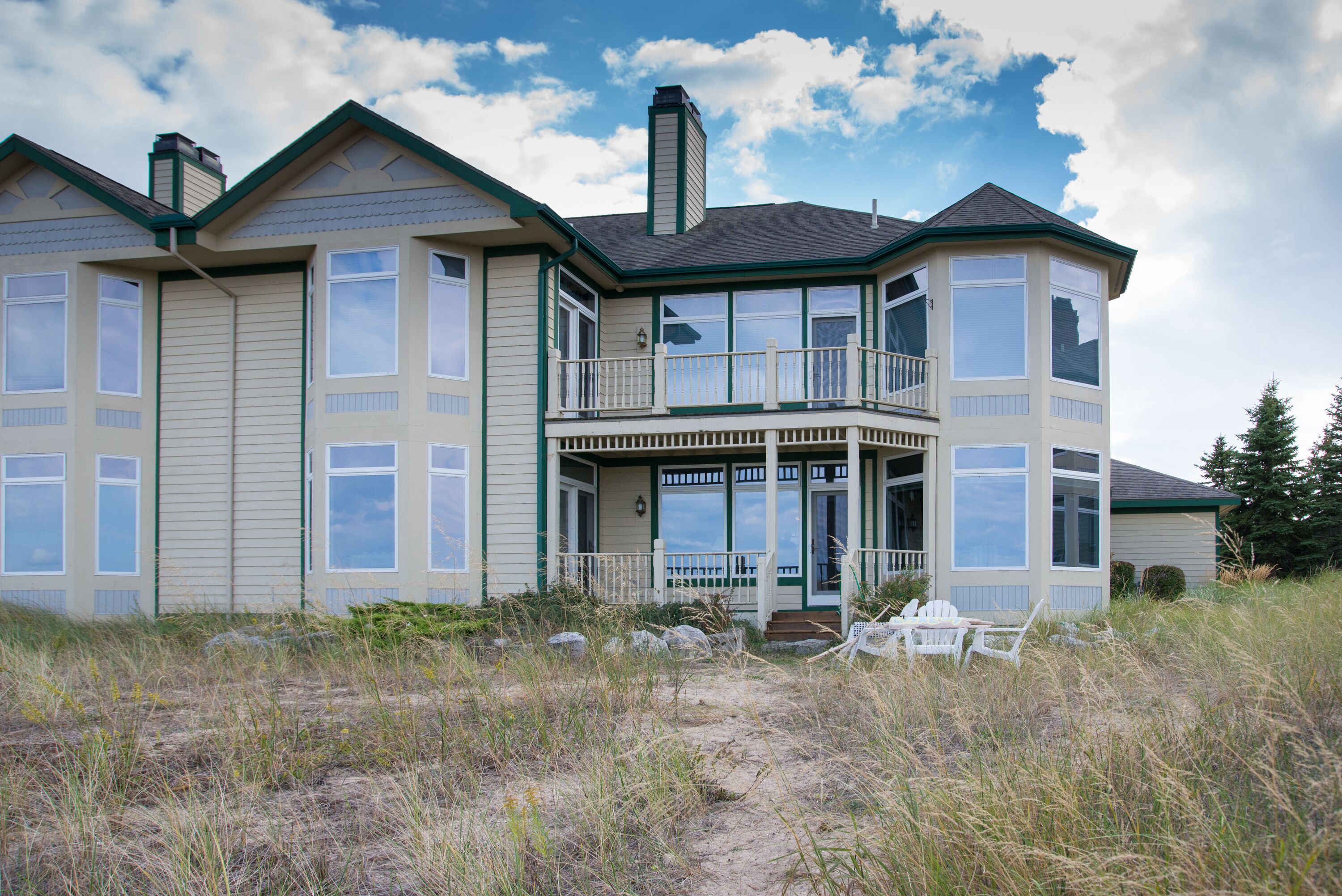 Second Floor Lake Michigan Condo with Sunset Views